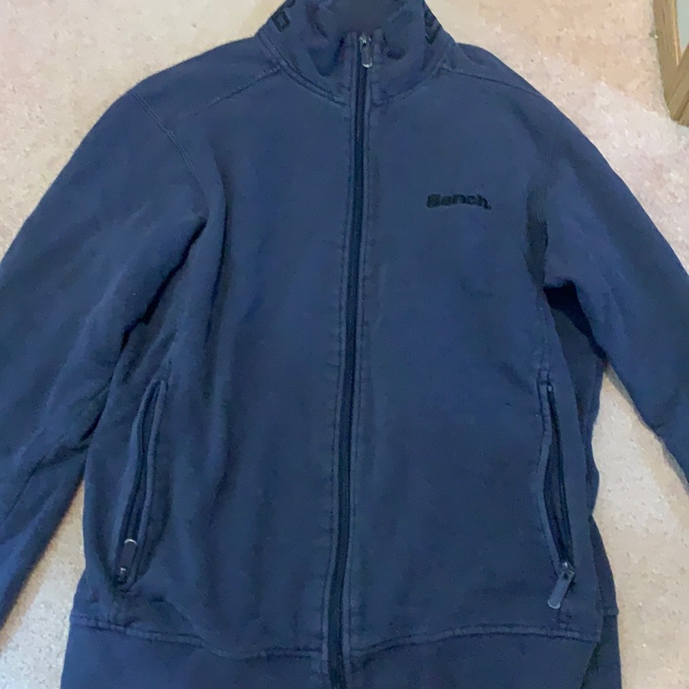 Men’s bench sweater